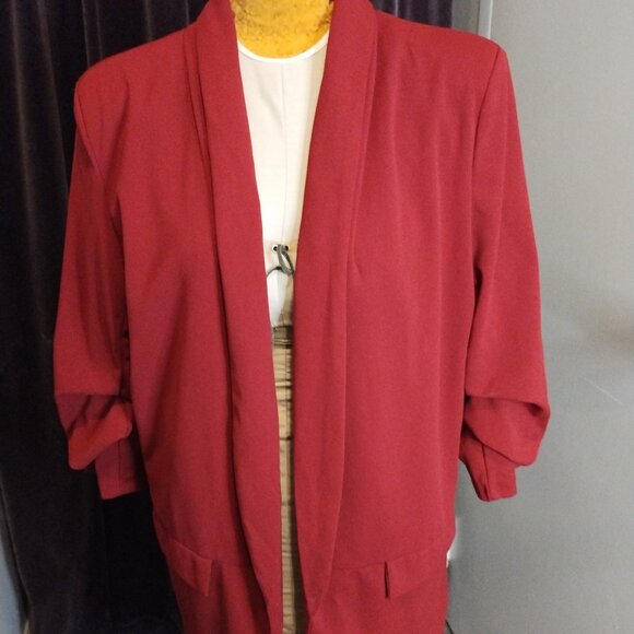 Red Boohoo 3/4 Ruched Sleeves - Size 24 - Picture 1 of 5